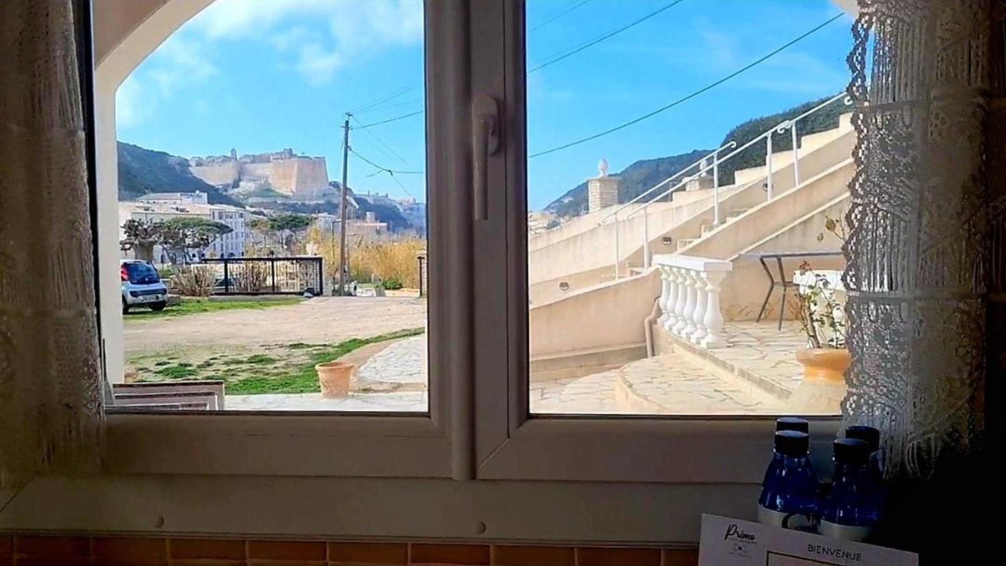 Appartement Kalliste, Logements Avec Vue Citadelle De Bonifacio Bonifacio  Kültér fotó